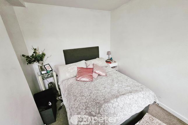 12a, Porthcawl photo 4