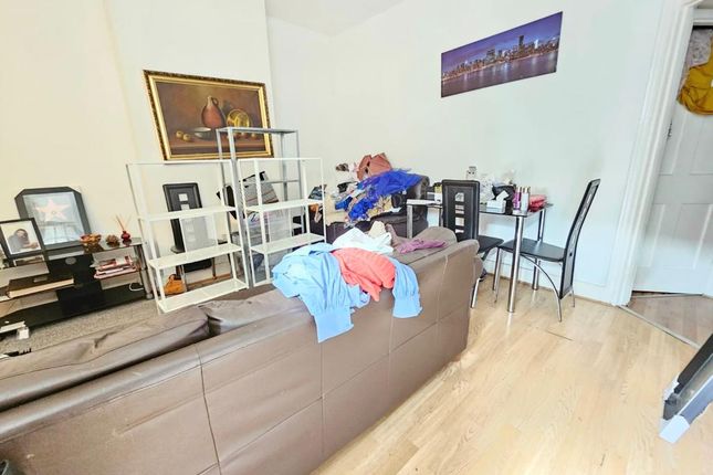 Flat for sale in Charlemont Road, London