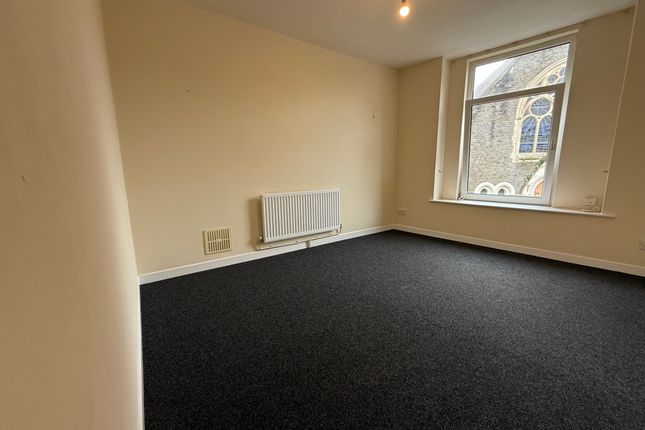 Thumbnail Flat to rent in Cowell Street, Llanelli