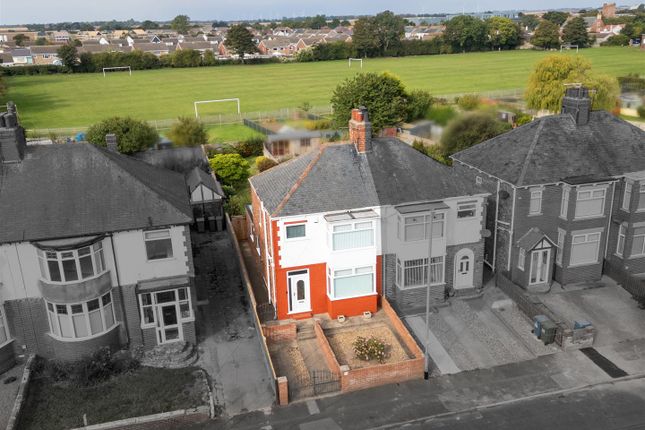 70, Lascelles Avenue, Withernsea photo 2