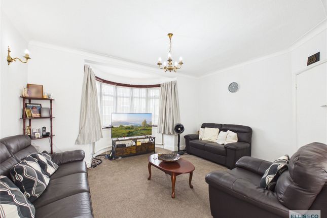 4, Rowland Avenue, Harrow photo 3