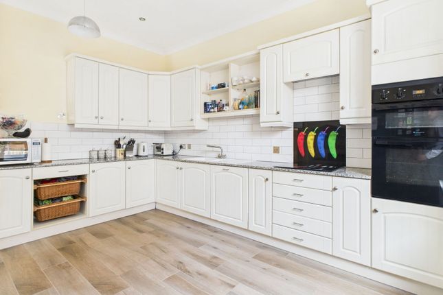 29 Winchester Road, Worthing photo 4