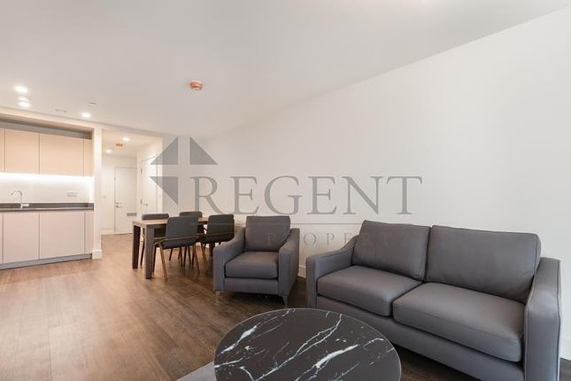 Flat 19, Foster Apartments, North End Road, London photo 2