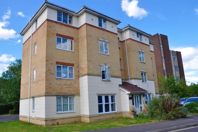 Thumbnail Flat to rent in Bentall Place, Andover