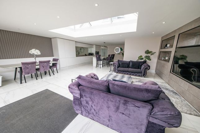 30, Hambledon Road, Waterlooville photo 3