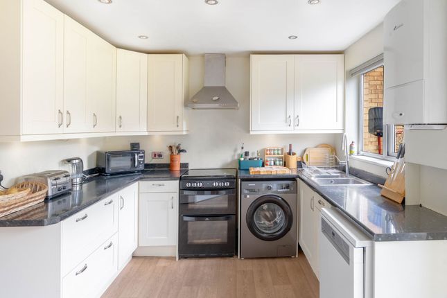74 Balland Field, Cambridge photo 4