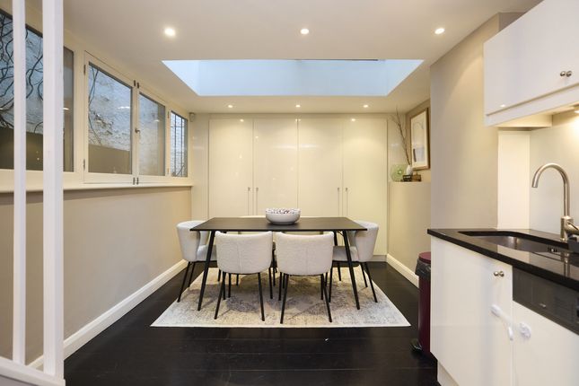 3, Uxbridge Street, London photo 3