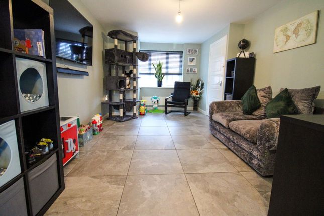 123, Sunningdale Way, Gainsborough photo 3
