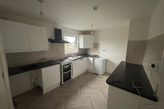 Flat 2, 247, Coventry Street, Coventry photo 5