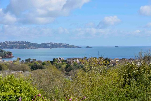 3-bed semi-detached on 8, Grange Heights, Paignton, £323,000