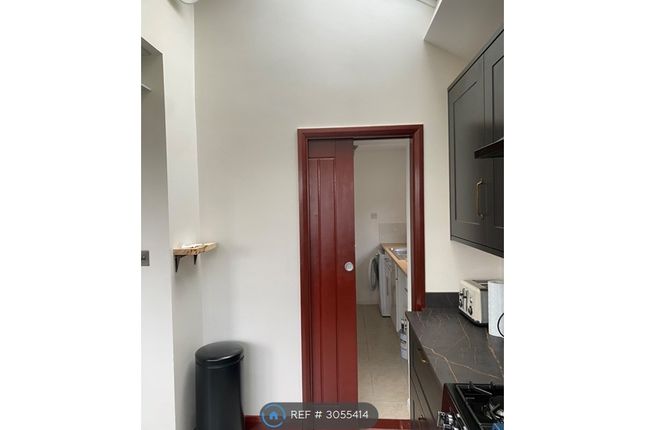 Purley Bury Av, Purley photo 3