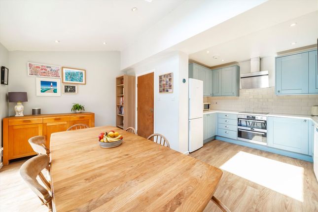 64, Laurie Road, London photo 4