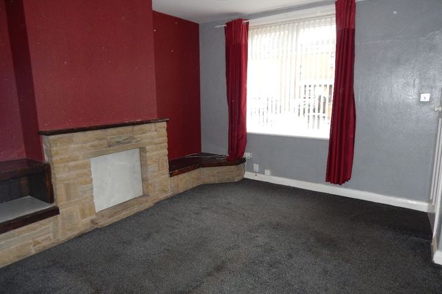 30 Brearley Street, Batley photo 2