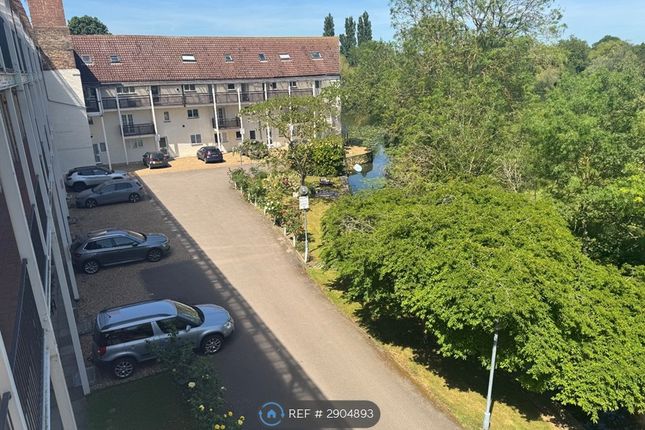 A Riverside Mill, Godmanchester, Huntingdon photo 4