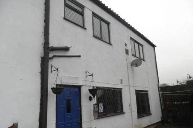 2-bed house on 5, Granville Place, Selby, £90,000