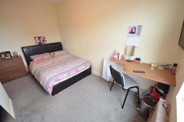 21 Mayville Street, Leeds photo 4