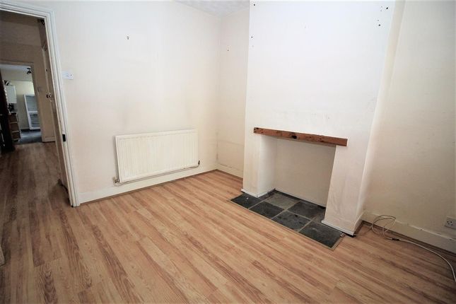 Property for sale in Hartington Street, Bedford