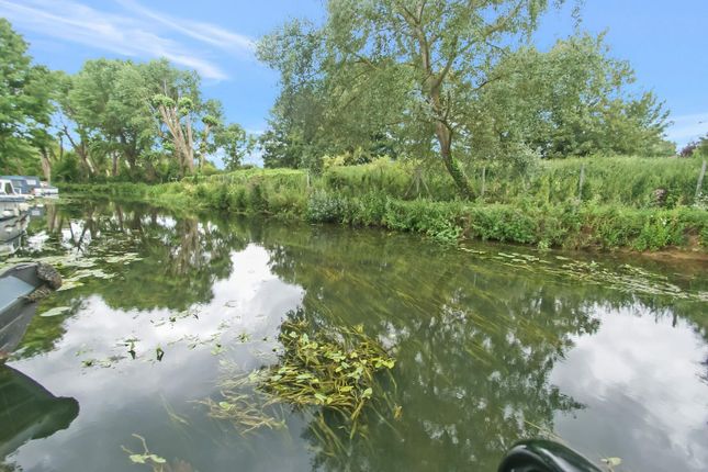 Houseboat for sale in Sheering Mill Lane, Sawbridgeworth