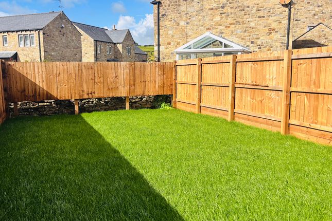 10, Lords Close , Giggleswick photo 2