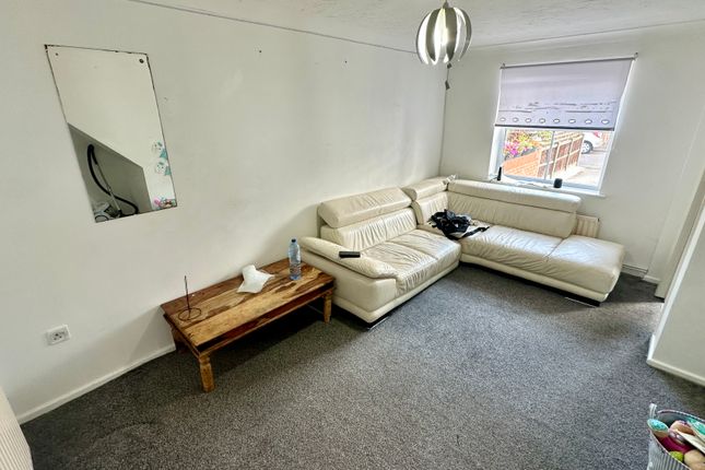 Masefield Way, Stanwell photo 2