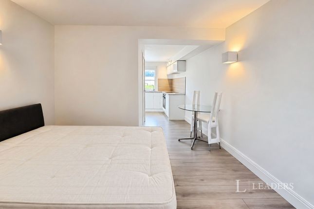 Flat 10, St. Annes House, 49, Buckingham Place, East Sussex photo 5