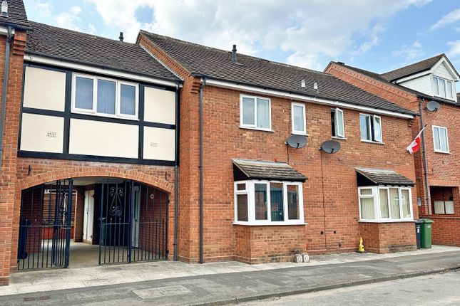 Thumbnail Terraced house for sale in Head Street, Pershore, Worcestershire