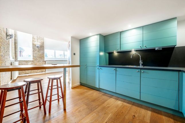 Flat 13, 2, Lansdowne Drive, London photo 4