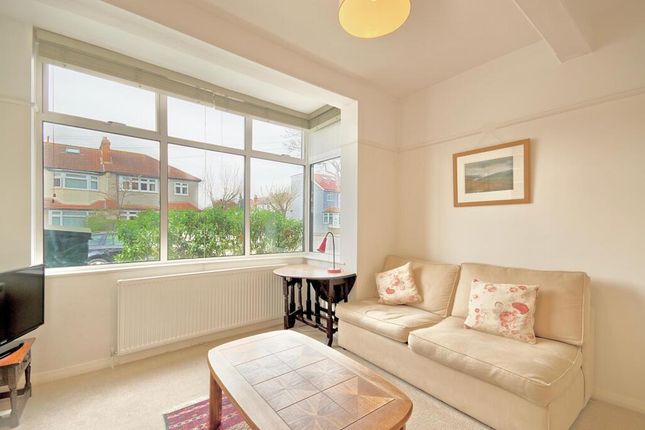 37, Helmsdale Road, London photo 4