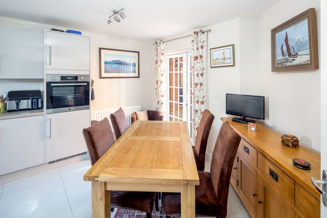 End terrace house for sale in Huntingdon Road, Bicester