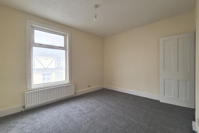 Terraced house to rent in Thorold Road, Chatham