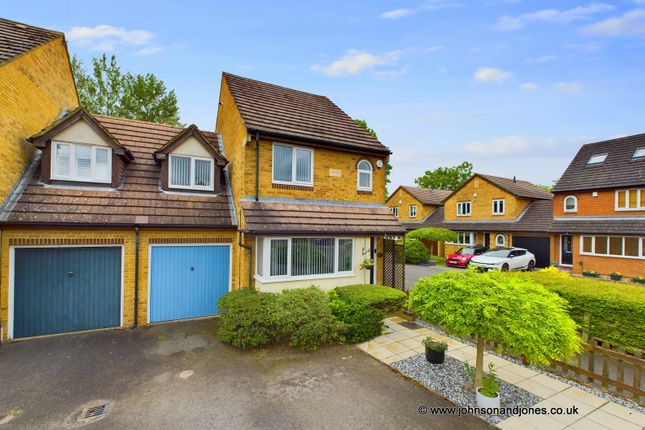 Thumbnail Semi-detached house for sale in High Meadow Place, Chertsey