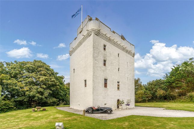 Law Castle, North Ayrshire photo 2