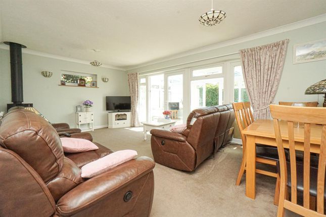 3, Beechwood Gardens, St. Leonards-On-Sea photo 3
