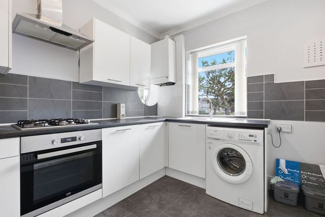 64 Parkneuk Road, Glasgow photo 4