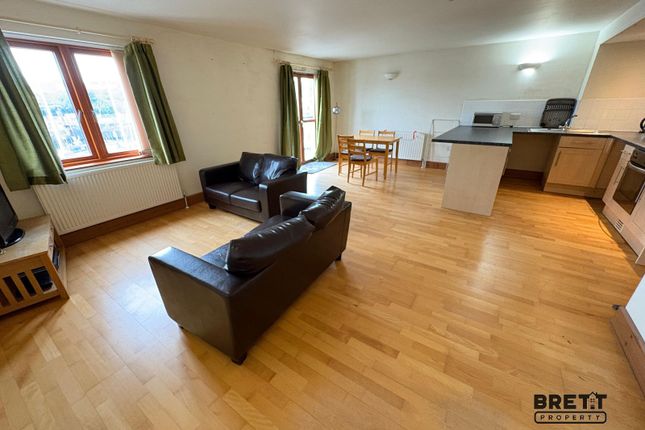 10 Vanguard House, Nelson Quay, Milford Haven photo 4