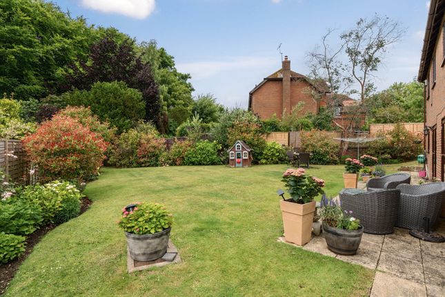 19, Chestnut Rise, Southampton photo 2
