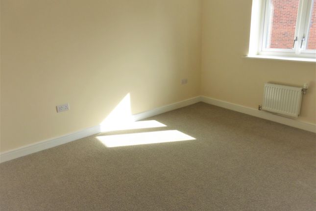 Property to rent in Hawksbill Way, Peterborough