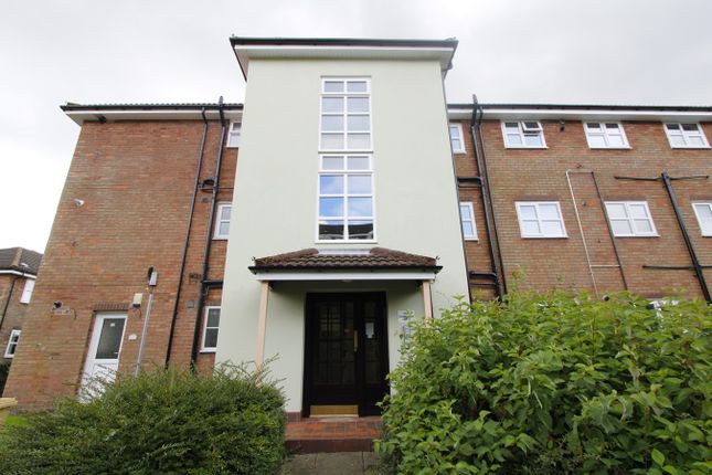 Flat for sale in Heatherfield, Bolton