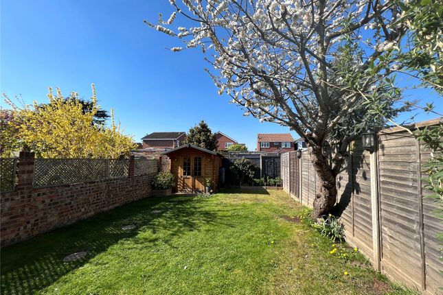 23, Warwick Avenue, Surrey photo 3