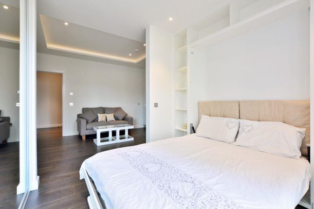 9, Swiss Terrace, London photo 3