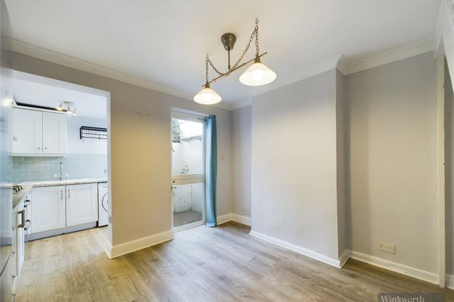 6 Spring Cottages,, St. Leonard's Road, Surbiton photo 3