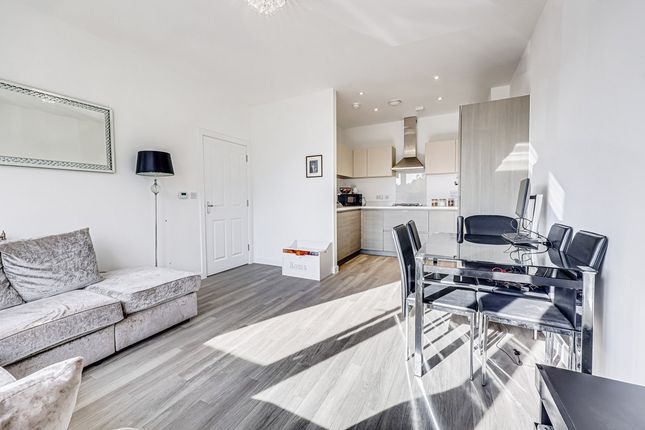 Flat for sale in Cole Court, Southend-On-Sea