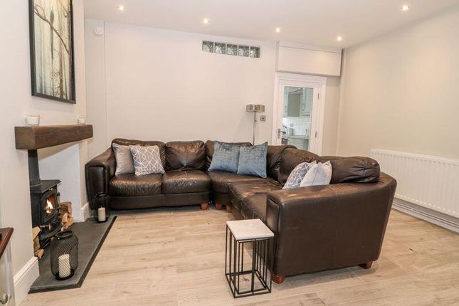 10, Llewelyn Terrace, Colwyn Bay photo 2