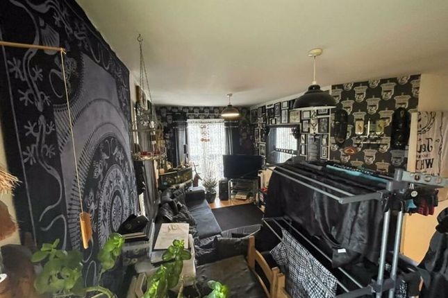 Flat for sale in Mystery Close, Wavertree, Liverpool
