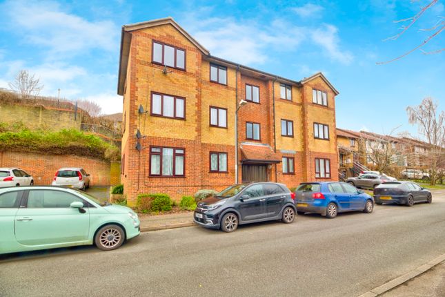 Thumbnail Flat for sale in Mayfield Avenue, Dover