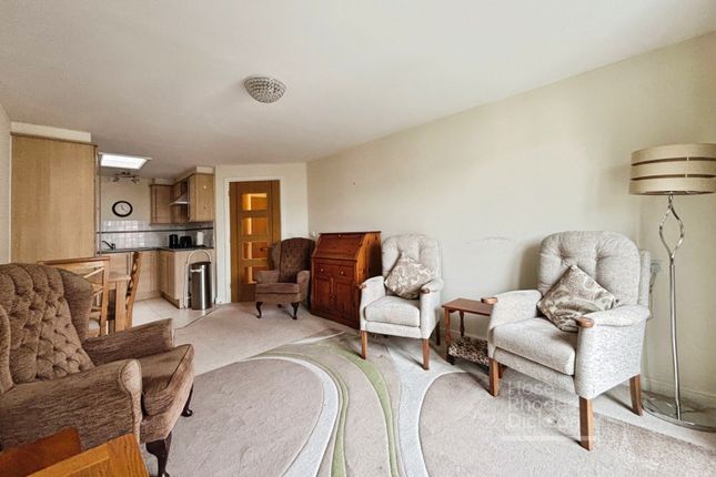 Flat 21, Somers Brook Court,, Foxes Road, Isle of Wight photo 4