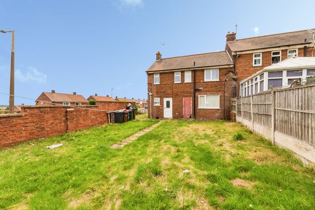 2, Redscope Crescent, Rotherham photo 4