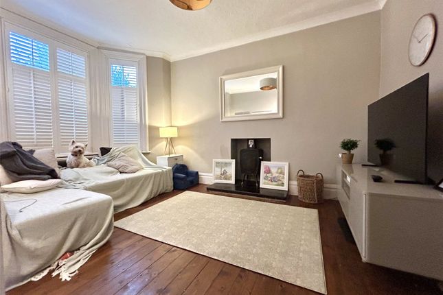 Mirfield Drive, Salford photo 4