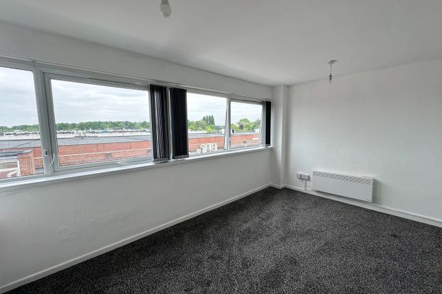 Flat 25, Maple Walk, Solihull photo 4
