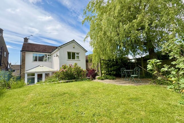 54, Gritstone Road, Matlock photo 3